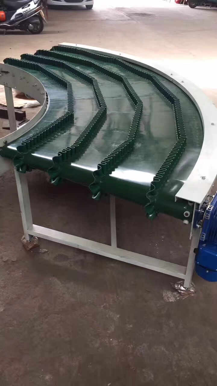 輸送機